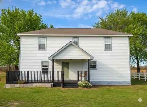 Exterior - 5672 E Interstate 30, Campbell, TX 75422 photo 3 of 4