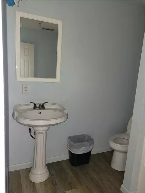 Bath - 5672 E Interstate 30, Campbell, TX 75422 photo 3 of 4