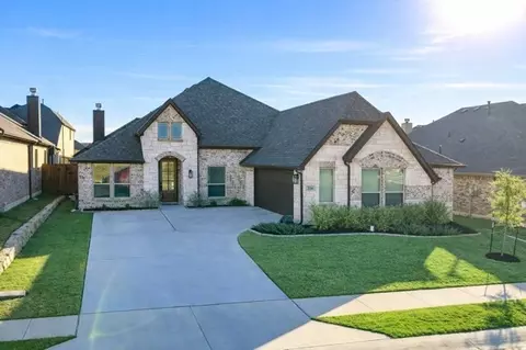 224 Comanche Trl, Alvarado, TX 76009