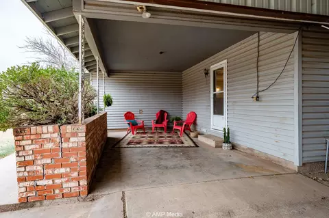 510 W Irving St, Munday, TX 76371