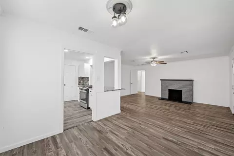 Living - 3104 Fadal Ave, Waco, TX 76708 photo 1 of 4
