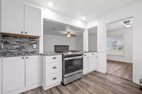 Kitchen - 3104 Fadal Ave, Waco, TX 76708 photo 2 of 2