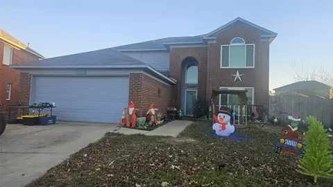 1101 Highland Station Dr, Saginaw, TX 76131