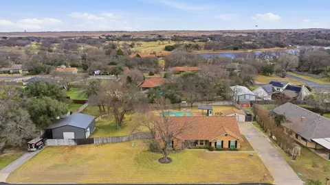 509 Queensway Rd, Willow Park, TX 76087