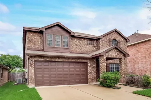 2864 Westover Dr, Grand Prairie, TX 75052