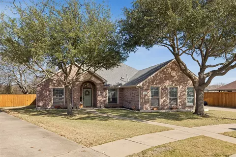 204 High Meadow Ct, Royse City, TX 75189