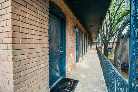 6027 E University Blvd #215, Dallas, TX 75206