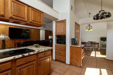 4150 Cedar Dr, Grapevine, TX 76051 photo 10
