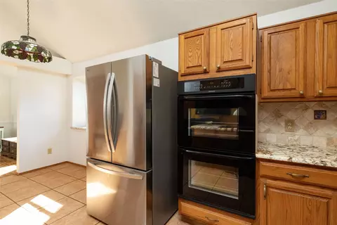 4150 Cedar Dr, Grapevine, TX 76051 photo 9