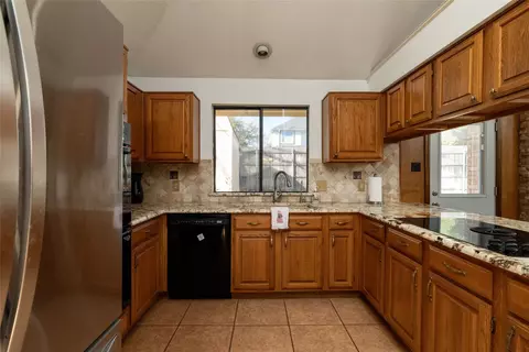 4150 Cedar Dr, Grapevine, TX 76051 photo 8