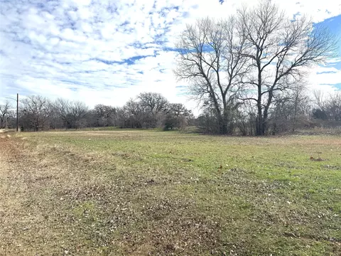 108 N Agnew St, Boyd, TX 76023
