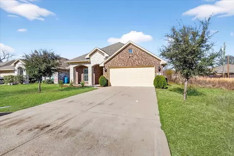 108 Westview Dr, Gun Barrel City, TX 75156