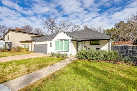 824 Springbrook Dr, Fort Worth, TX 76107