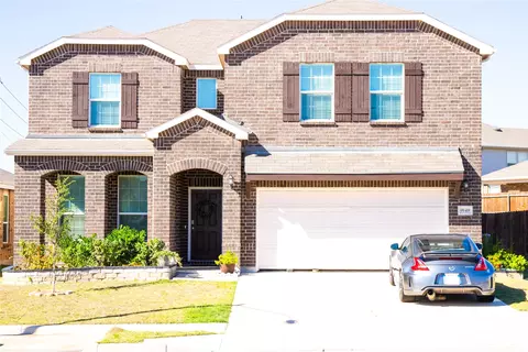 9149 Redshire Ln, Fort Worth, TX 76131