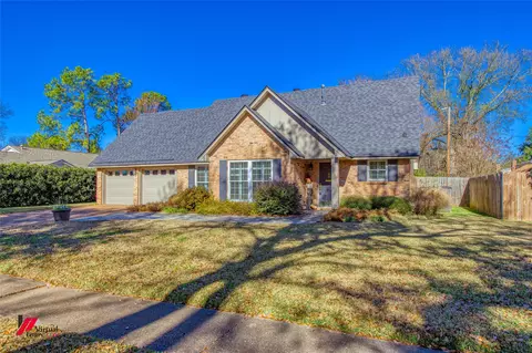 306 Baycliff Ln, Shreveport, LA 71105