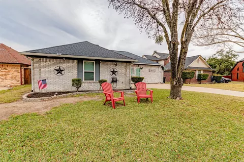 2505 Cottonwood Dr, Mesquite, TX 75150