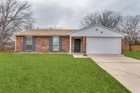 5817 Sidewinder Trl, Fort Worth, TX 76131