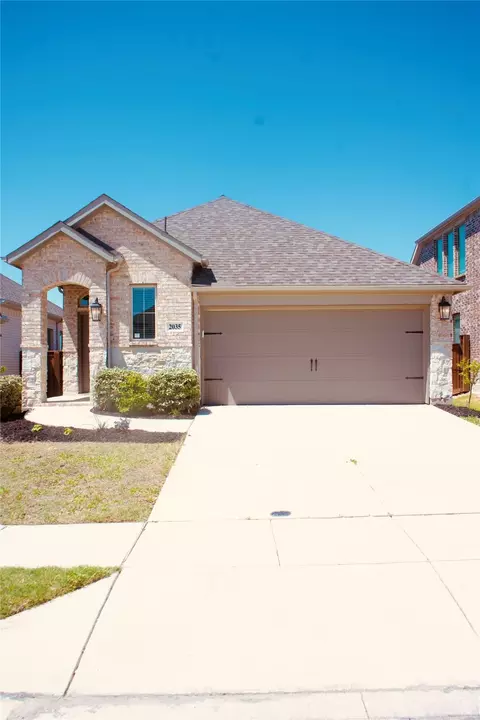 2035 Ballyoak Ln, Forney, TX 75126