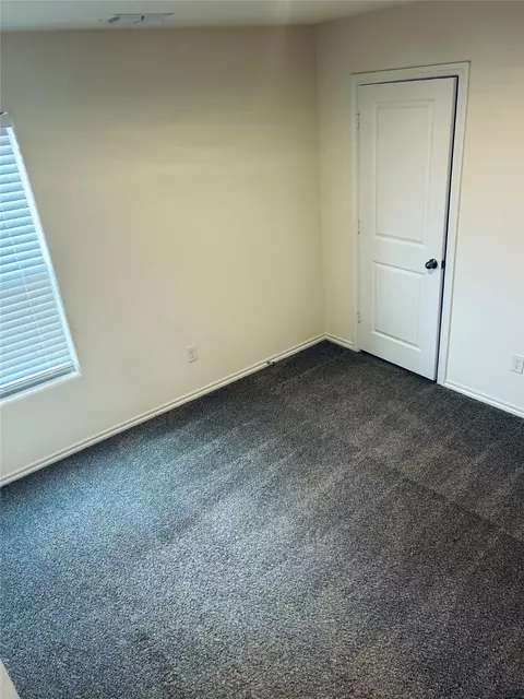 Bedroom - 103 E 15th St, Bonham, TX 75418 photo 4 of 4