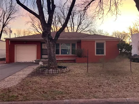 1317 Lillius St, Abilene, TX 79603