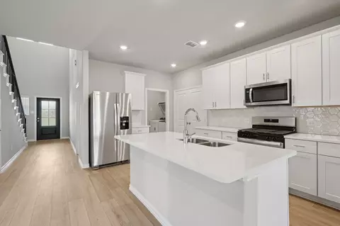 3611 Bonham Dr, Farmersville, TX 75442