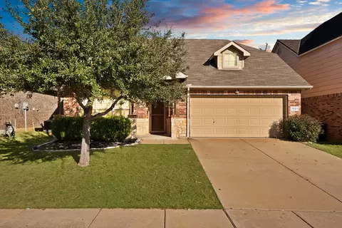 1321 Doe Meadow Dr, Burleson, TX 76028