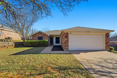 641 Green Mountain Rd, Burleson, TX 76028