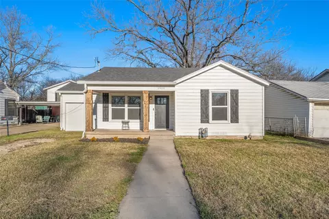 1011 Maxfield St, Bellmead, TX 76705
