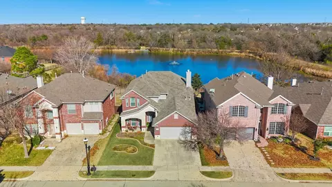 411 Fountain Side Dr, Euless, TX 76039
