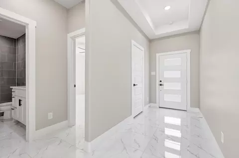 Entry Way - 714 Bethlehem St, Terrell, TX 75160 photo 1 of 1
