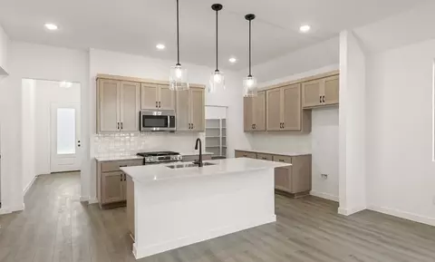 Kitchen - 1420 Eagle Meadow Trl, Anna, TX 75409 photo 2 of 3