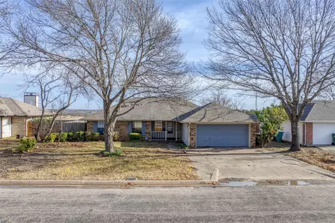 3404 S Carolina Dr, Sherman, TX 75090