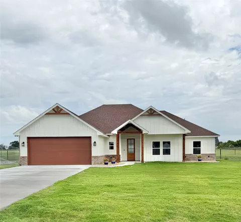 1017 Sabrina Ct, Weatherford, TX 76085
