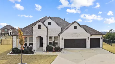 2816 Monument Ct, Heath, TX 75126