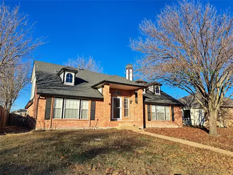 8105 Trail Lake Dr, Rowlett, TX 75088