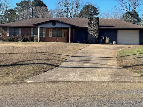 150 Thomas St, Sarepta, LA 71071