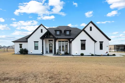 405 Venadito Dr, Godley, TX 76044