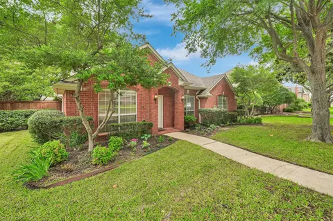 4317 Crown Ridge Dr, Plano, TX 75024