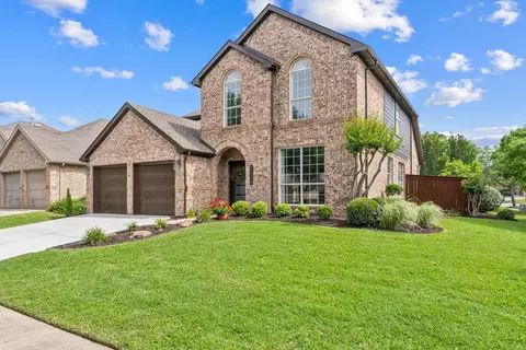 8013 Pretoria Pl, Fort Worth, TX 76123