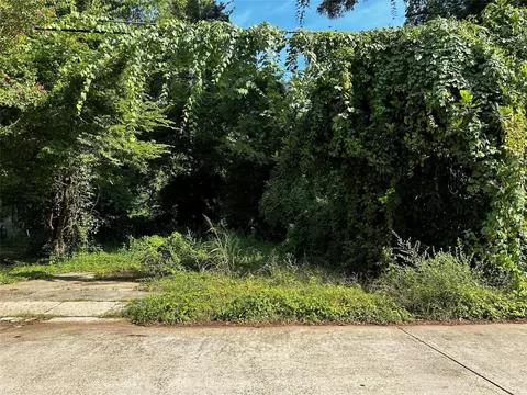 132 E Gregg St, Shreveport, LA 71104