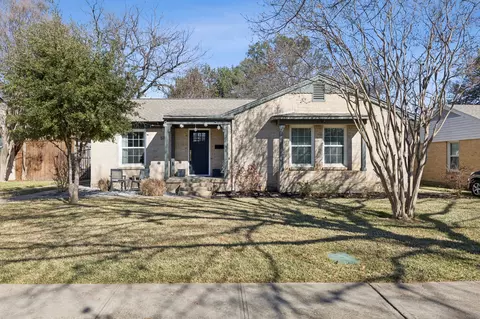 576 Brookhurst Dr, Dallas, TX 75218