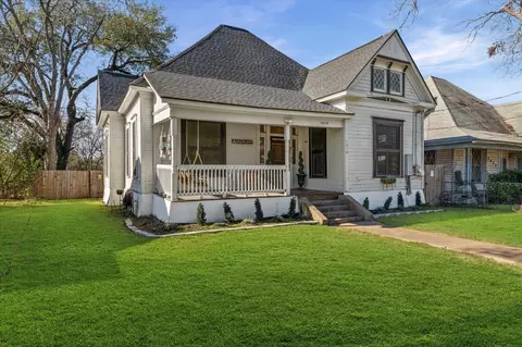 1618 N 6th St, Waco, TX 76707