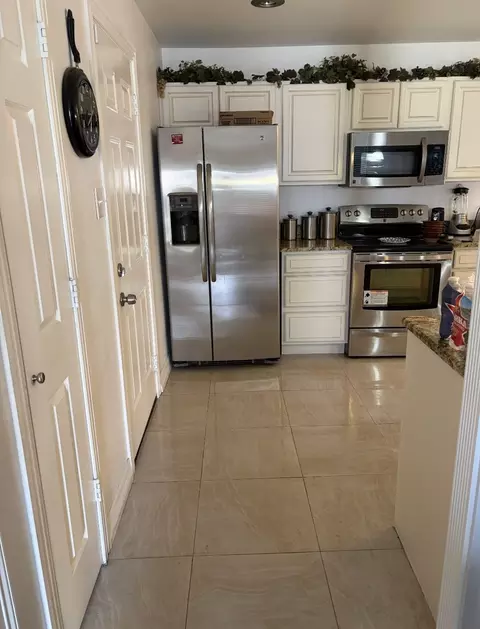 Kitchen - 921 Brookhaven Dr, Lancaster, TX 75134 photo 1 of 3