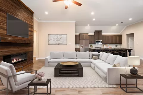 Living - 920 10th St, Argyle, TX 76226 photo 1 of 6