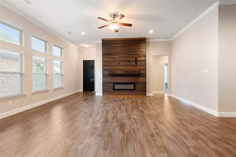 Living - 920 10th St, Argyle, TX 76226 photo 4 of 6