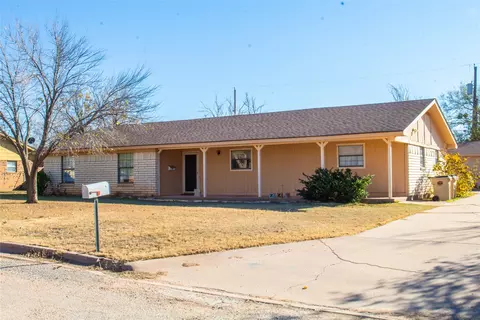 Exterior - 1719 21st St, Anson, TX 79501 photo 2 of 3