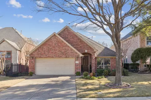 28 Emerald Pond Dr, Frisco, TX 75034