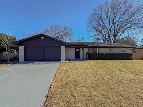 5809 Winifred Dr, Fort Worth, TX 76133