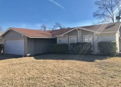 12212 Bishop Dr, Balch Springs, TX 75180