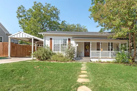 318 S Walnut St, Weatherford, TX 76086